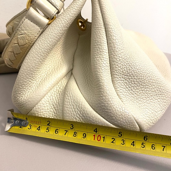 Bottega Veneta off white Leather Purse - Picture 7 of 9